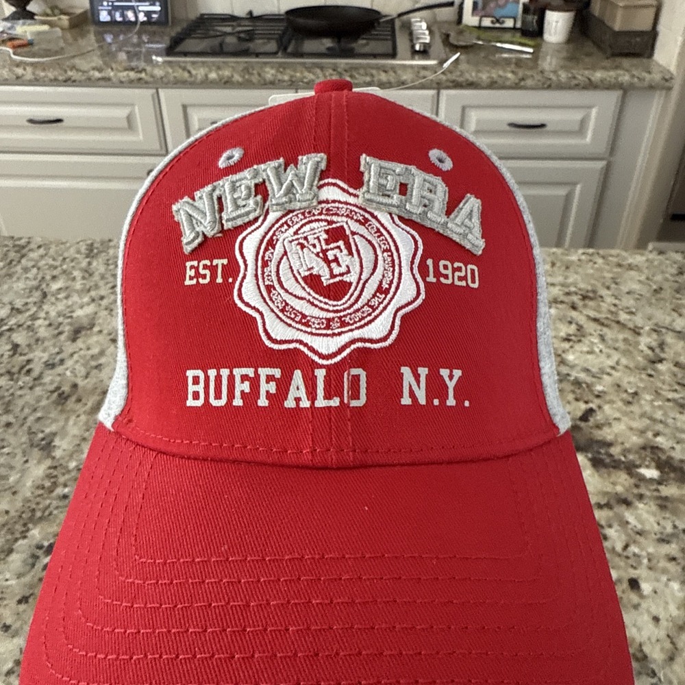 Buffalo NY New Era Fit Cap. Ref Gray 58CM 3-D Embroidery New 3935
